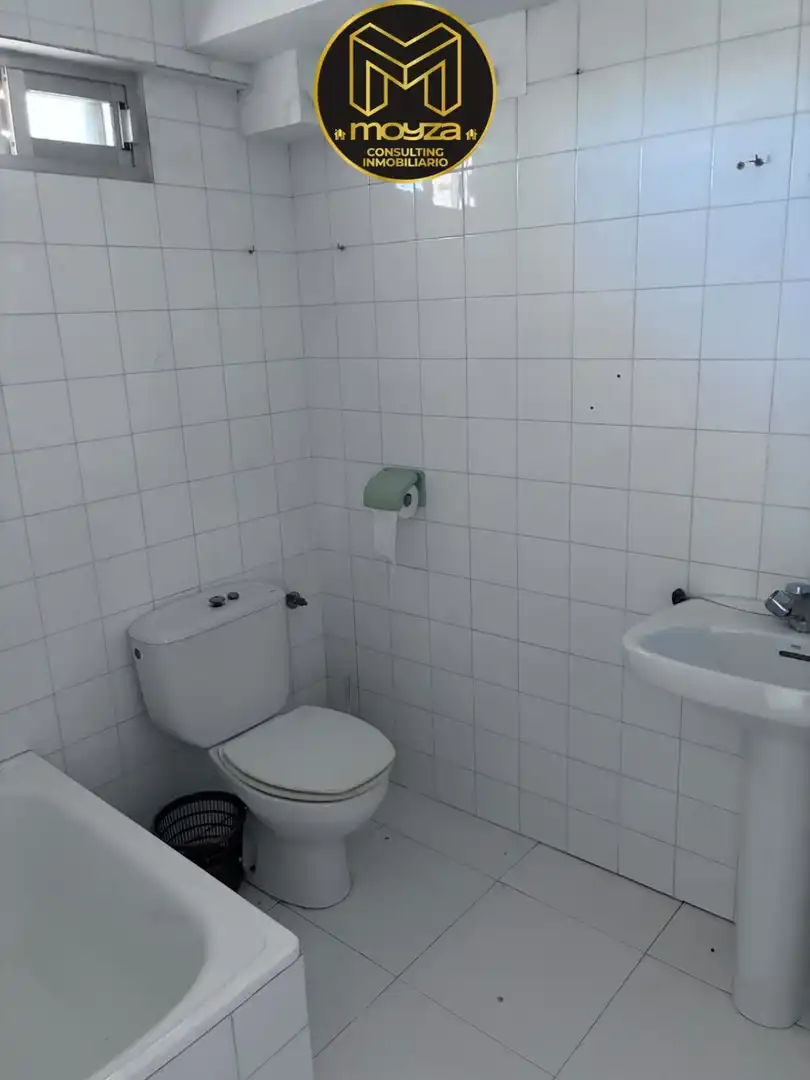 Bany de Edifici en venda en Jaén