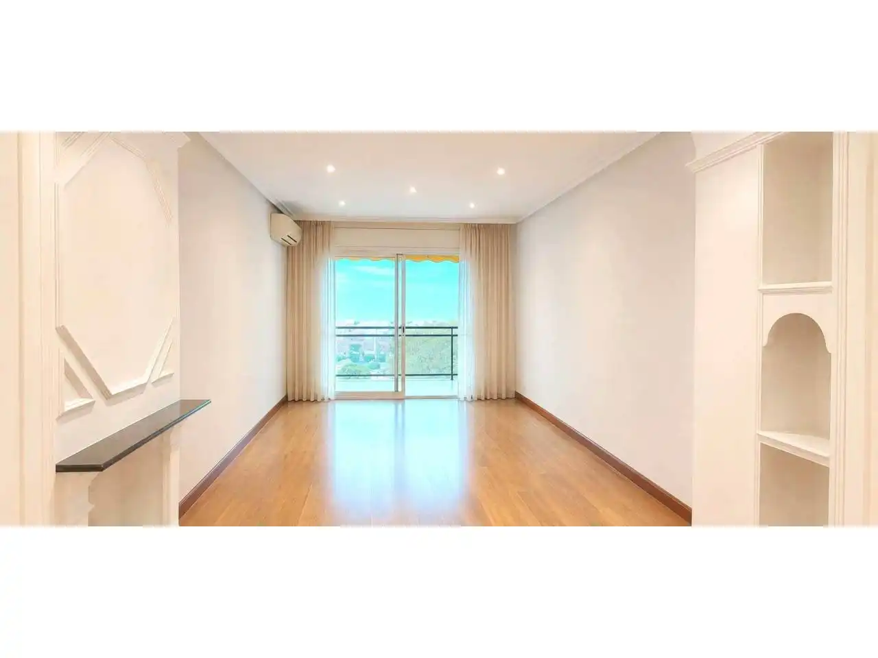 Sala de estar de Piso en venta en Girona con Aire acondicionado, Calefacción y Parquet
