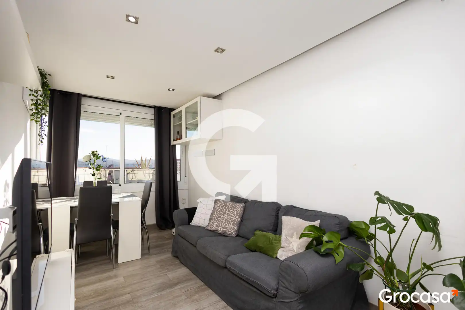 Sala de estar de Apartamento en venta en Cornellà de Llobregat con Aire acondicionado y Horno