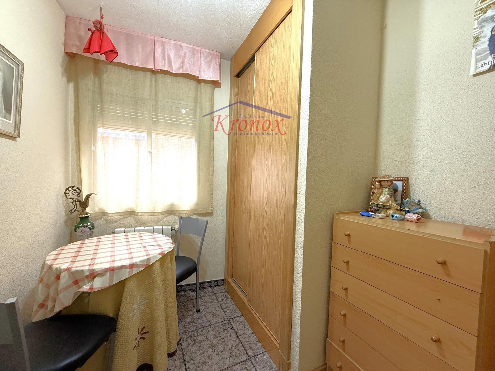 Bedroom of Flat for sale in  Madrid Capital  with Air Conditioner, Heating and Terrace