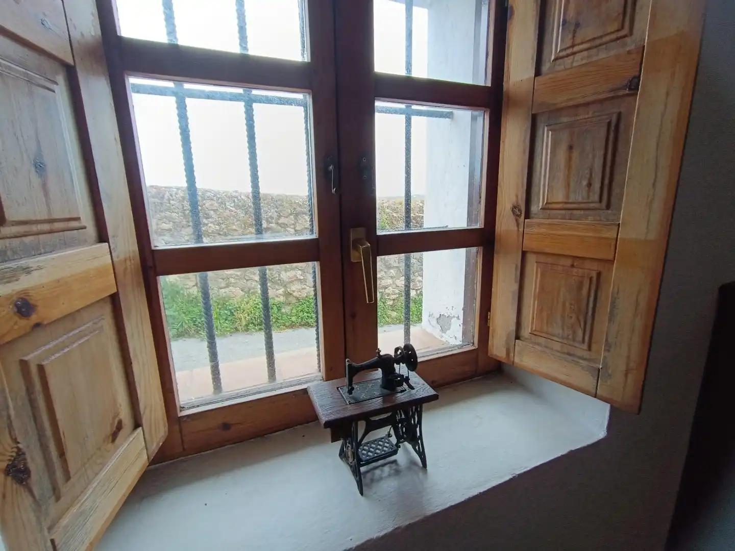 Einfamilien-Reihenhaus zum Verkauf in Valdáliga mit Heizung, Abstellraum und Balkon