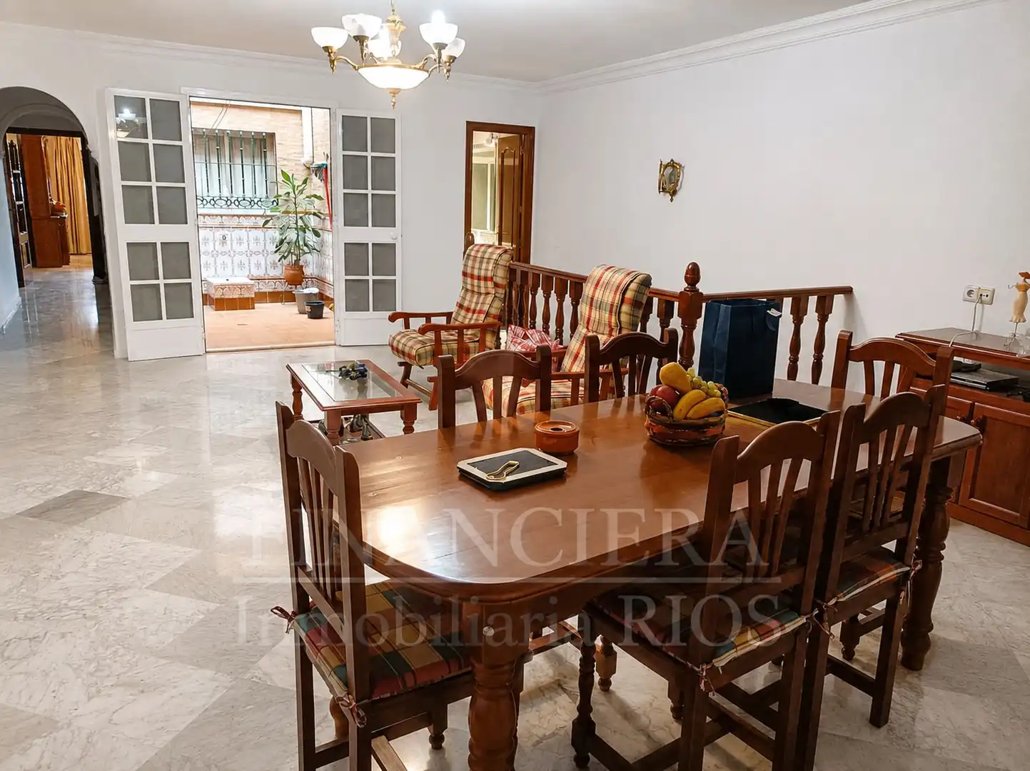 Sala d'estar de Casa o xalet en venda en Alcalá de Guadaira amb Terrassa