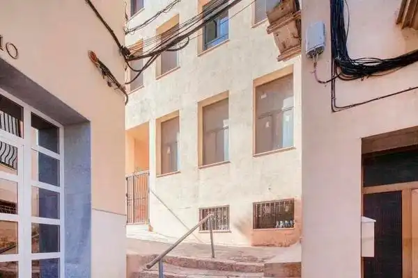 Vista exterior de Apartament en venda en Llíria amb Terrassa i Traster