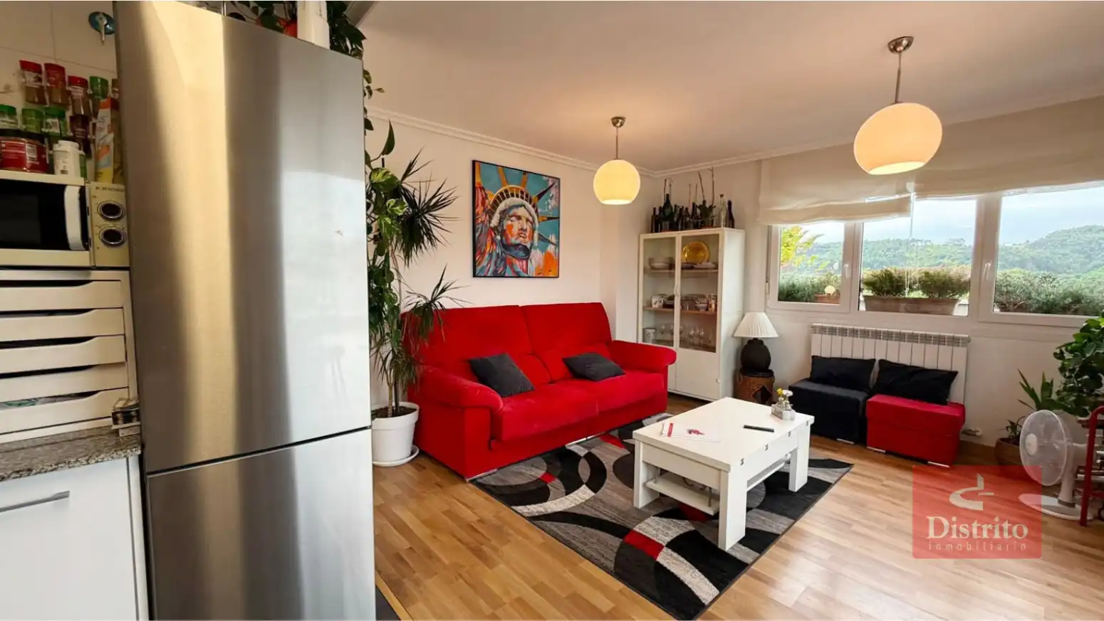 Wohnzimmer von Dachboden zum Verkauf in Miengo mit Heizung, Terrasse und Abstellraum
