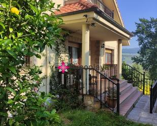 Jardí de Casa o xalet en venda en Bareyo amb Terrassa