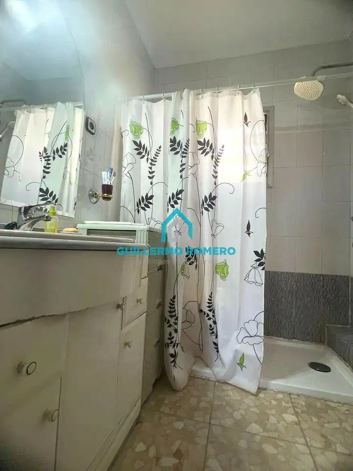 Badezimmer von Wohnung zum Verkauf in La Puebla del Río mit Klimaanlage und Terrasse