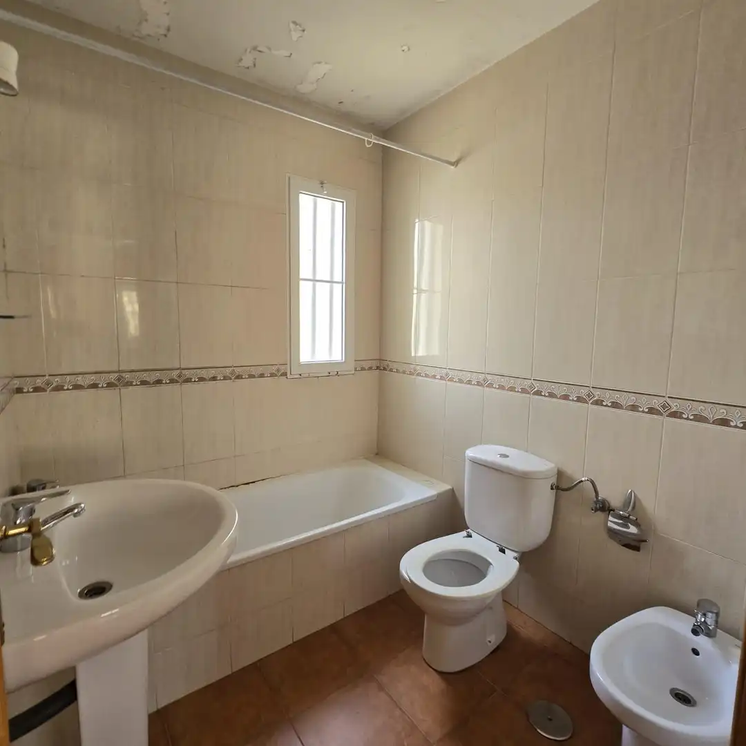 Bany de Casa o xalet en venda en Aspe amb Jardí privat i Terrassa