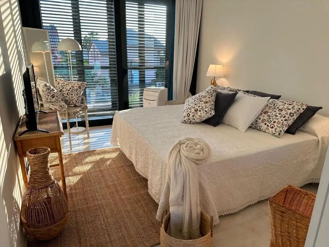 Bedroom of Houses for sale in El Vendrell  with Air Conditioner, Heating and Private garden