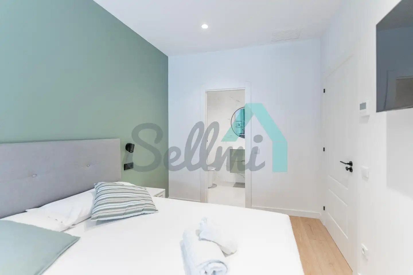 Habitación de Piso para compartir en Oviedo  con Aire acondicionado, Calefacción y Jardín privado