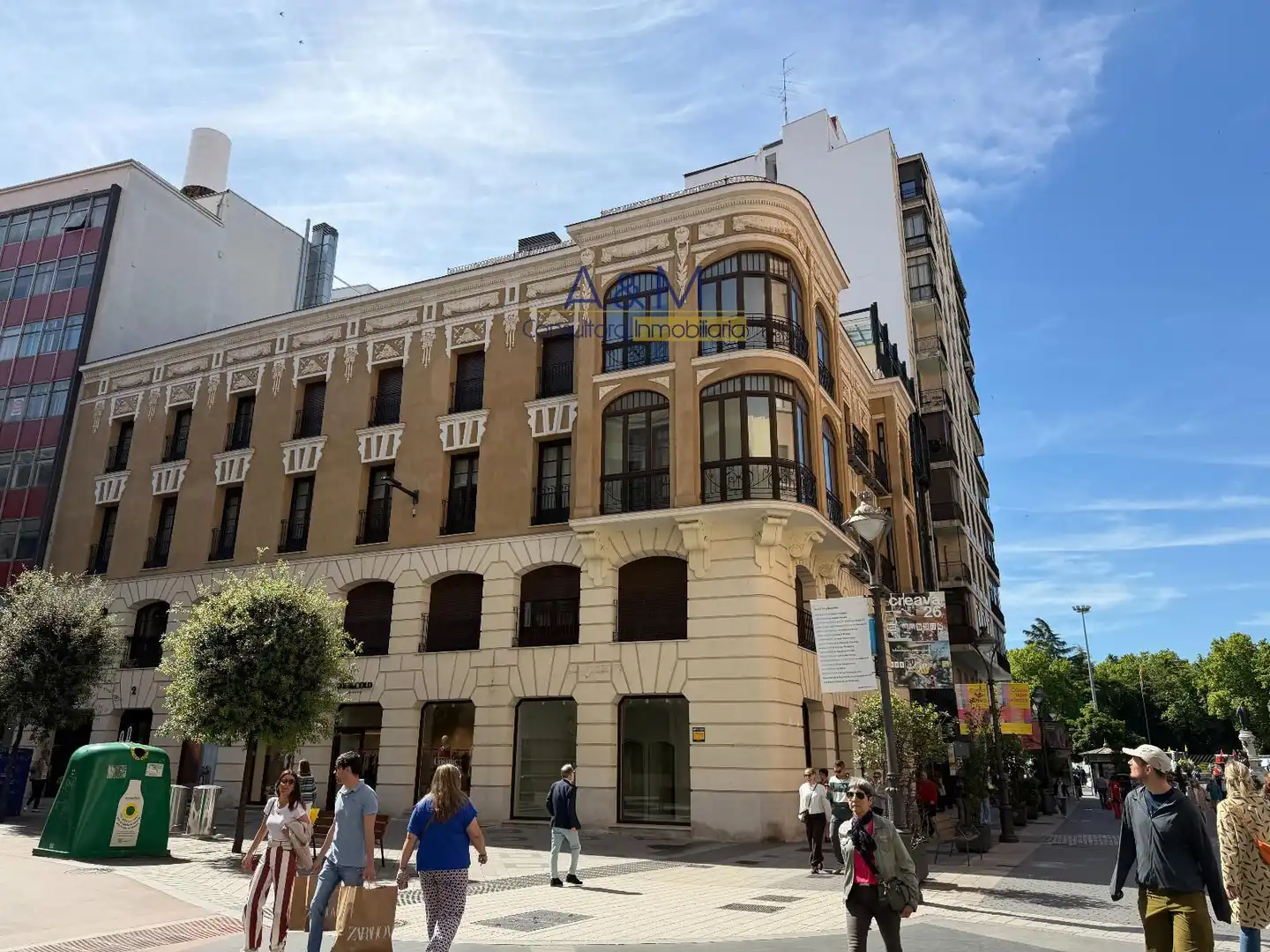Local comercial de lloguer a Santiago, imagen 2