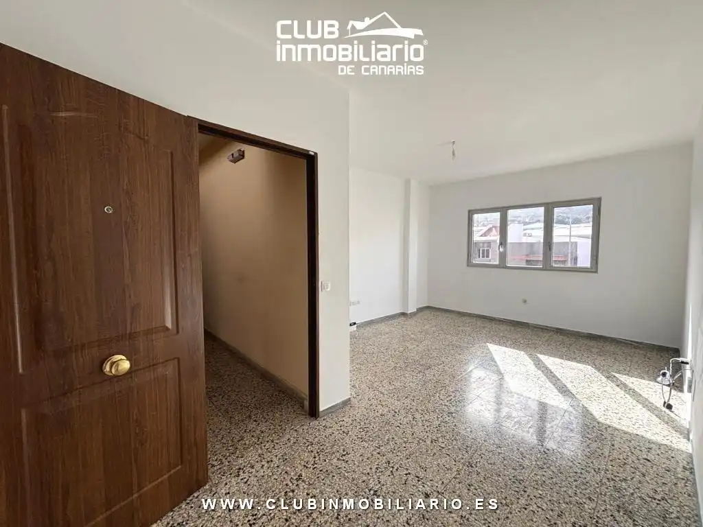 Flat for rent in Carretera General del sur, Tincer