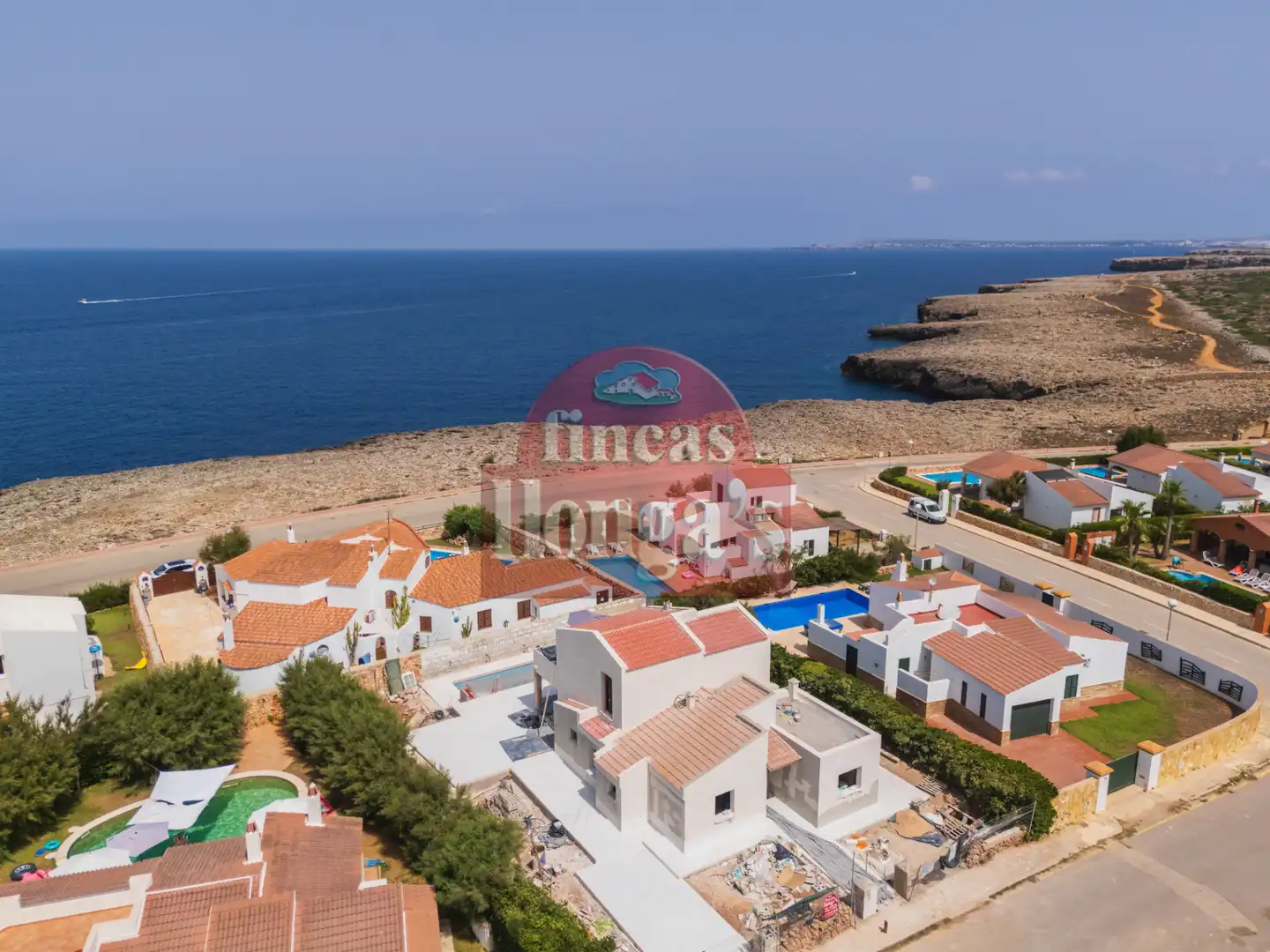 Xalet amb piscina en venda a Cala Blanca