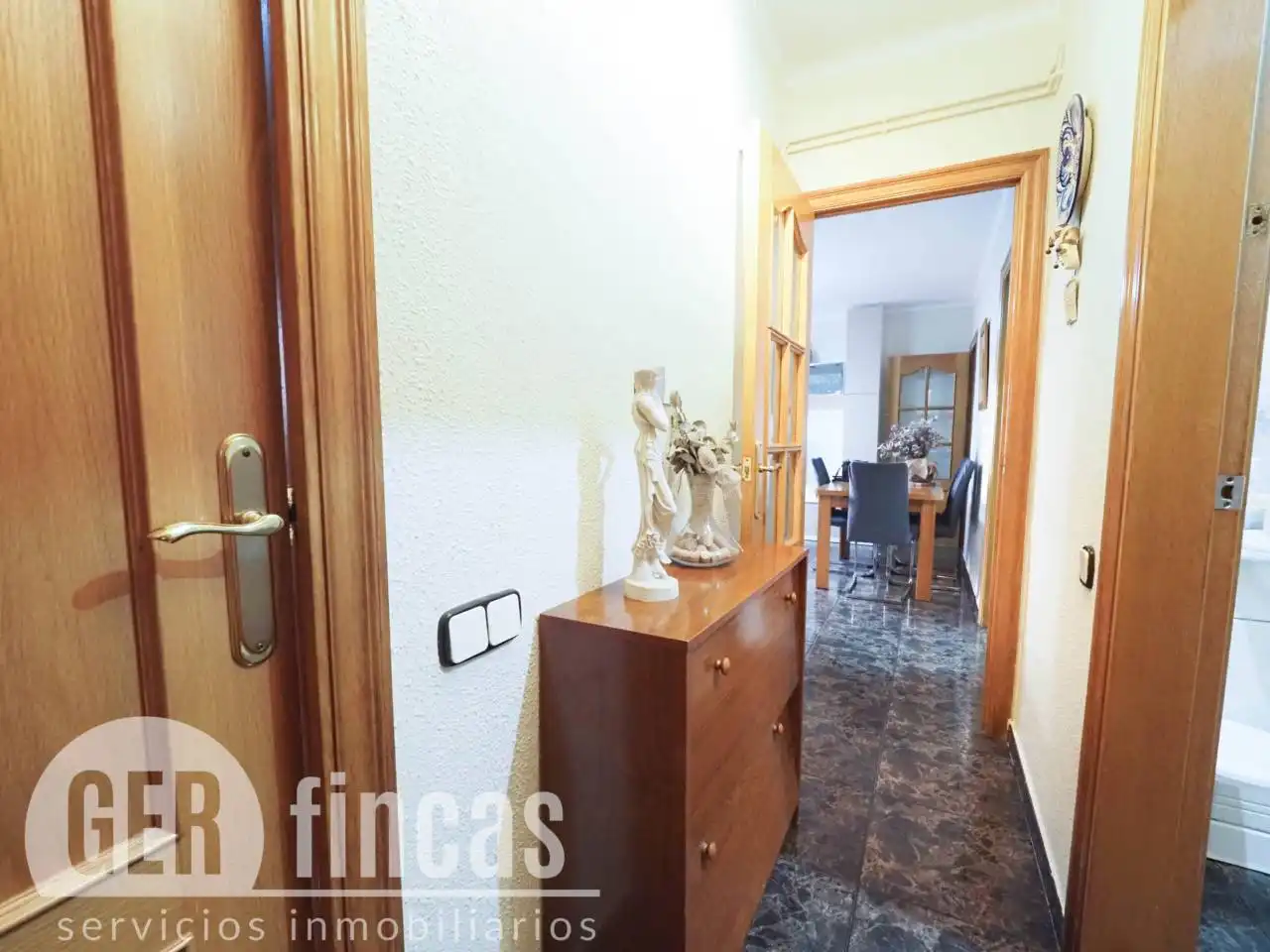Wohnung zum Verkauf in Terrassa mit Heizung und Alarm