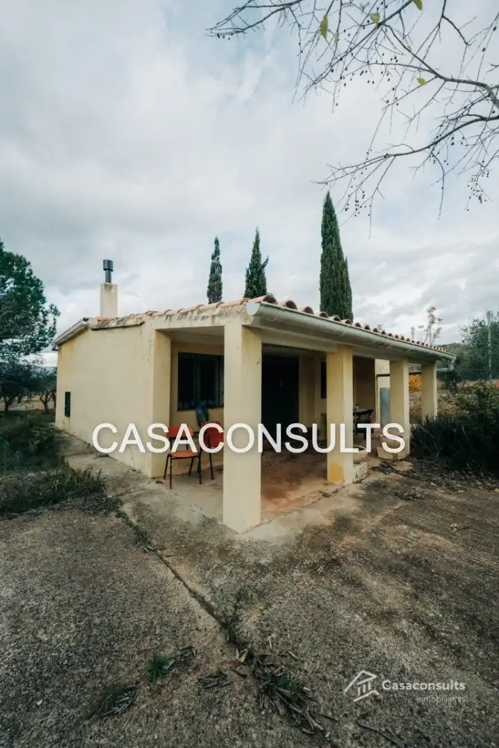 Casa rustica con terrazza in vendita a Vilanova d'Alcolea