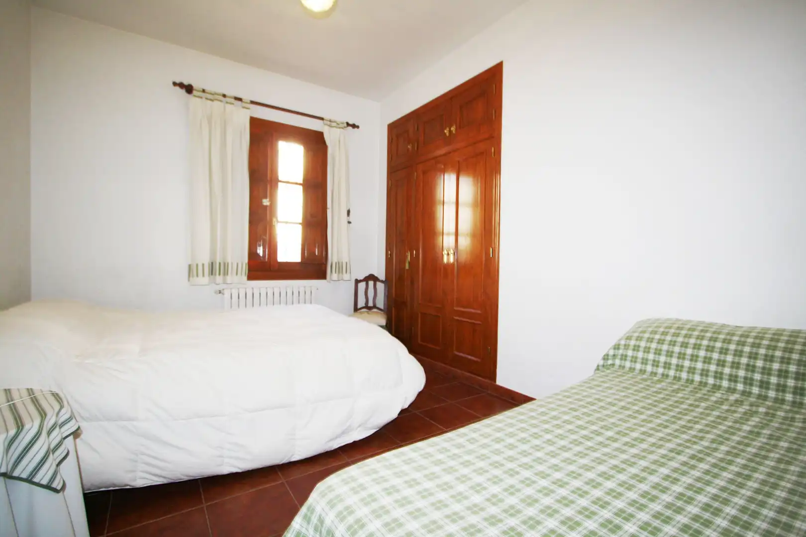 Dormitori de Casa o xalet en venda en Albacete amb Aire condicionat, Jardí privat i Terrassa
