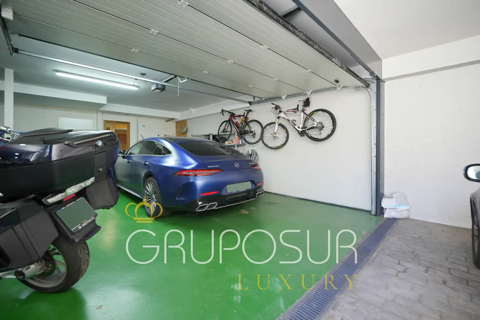Parking de Casa o chalet en venta en Valladolid con Aire acondicionado, Calefacción y Jardín privado