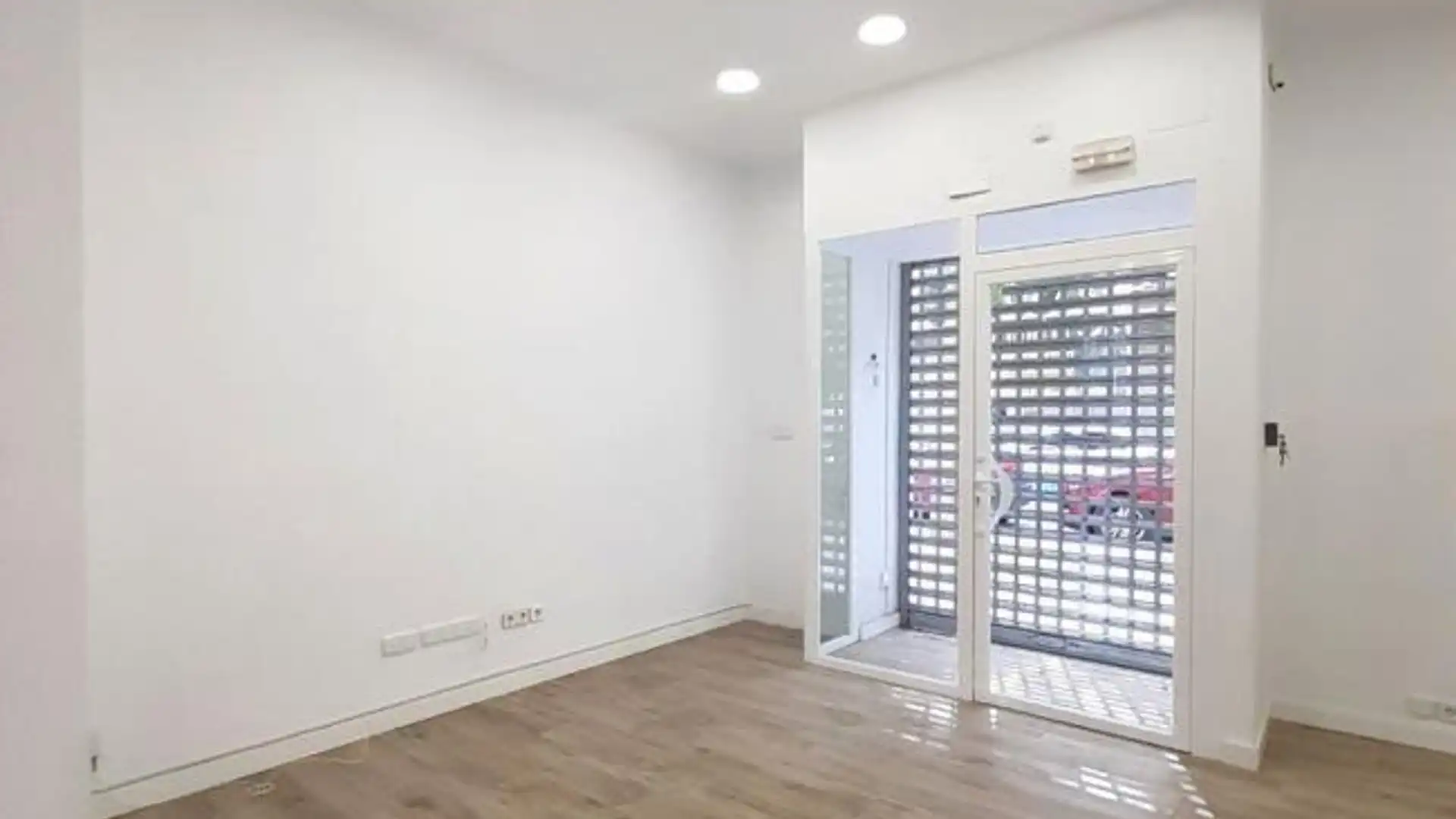 Premises for sale in  Madrid Capital  with Air Conditioner
