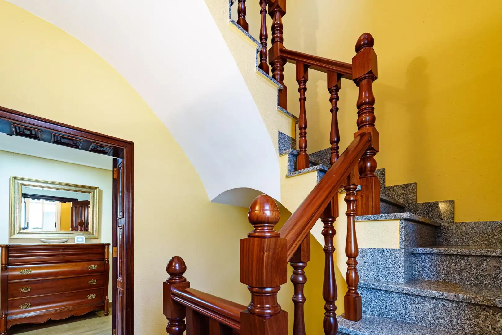 Casa o chalet en venta en Ourense Capital  con Calefacción, Jardín privado y Balcón