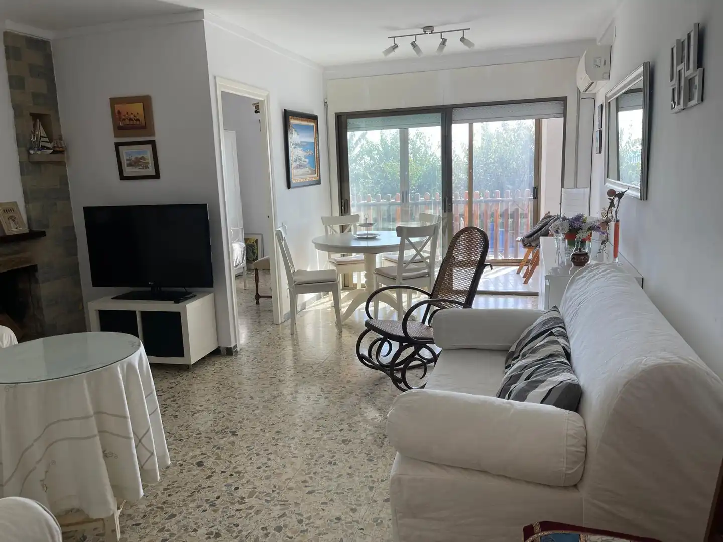 Wohnzimmer von Wohnungen zum Verkauf in Arenys de Mar mit Klimaanlage, Heizung und Terrasse