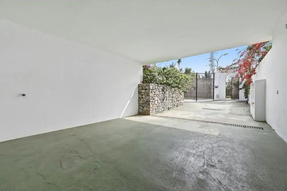 Reihenhaus mit Terrasse zum Verkauf in Nueva Andalucía, imagen 10