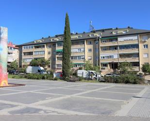 Exterior view of Flat for sale in Majadahonda  with Air Conditioner and Terrace