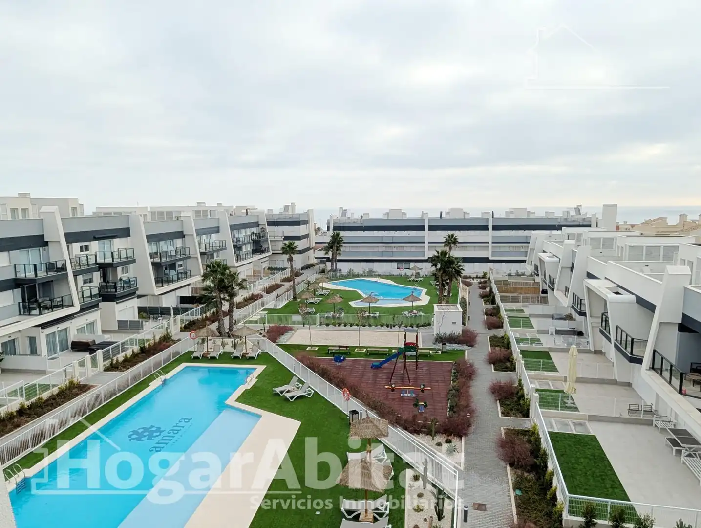 Vista exterior de Ático en venta en Santa Pola con Aire acondicionado, Parquet y Terraza