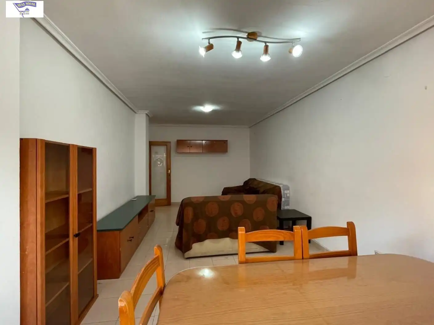 Wohnung zum Verkauf in Albacete mit Heizung, Abstellraum und Balkon