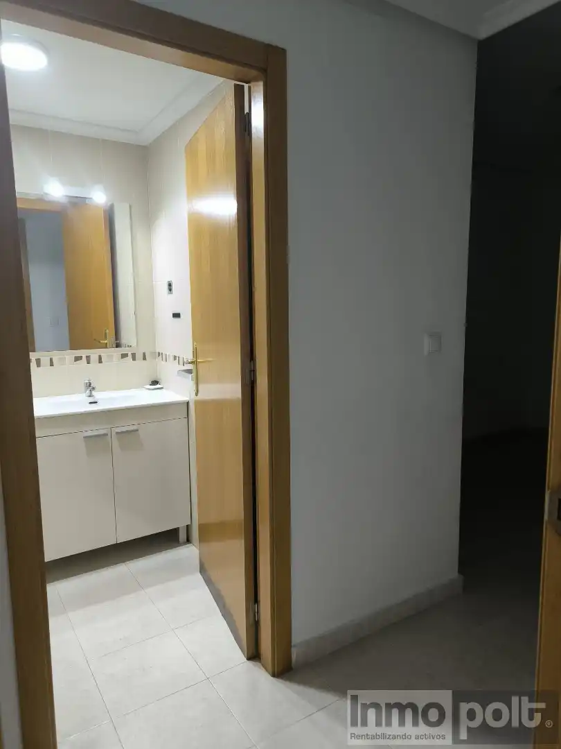 Baño de Piso de alquiler en Murcia