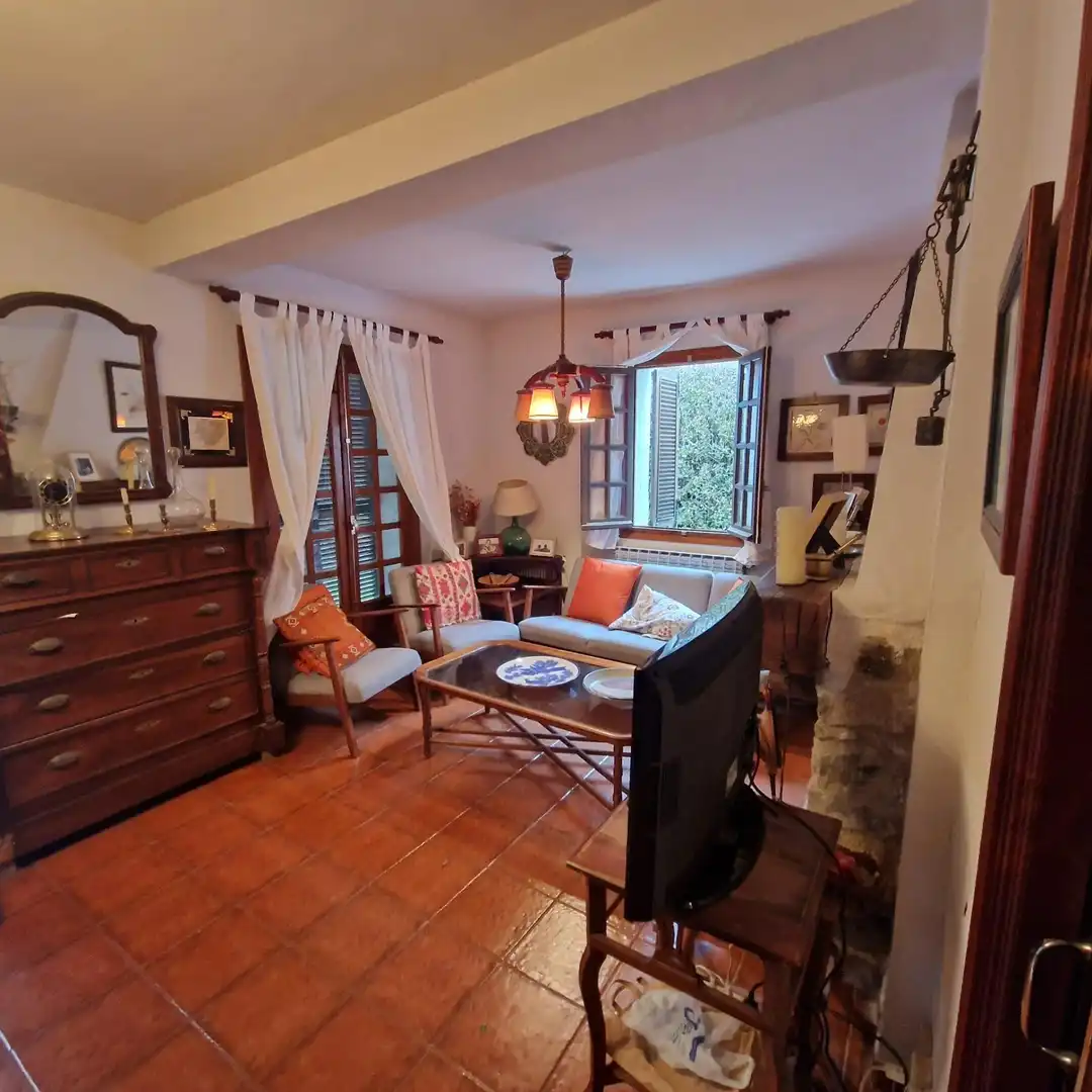 Sala d'estar de Casa o xalet en venda en Bustarviejo amb Calefacció, Jardí privat i Balcó