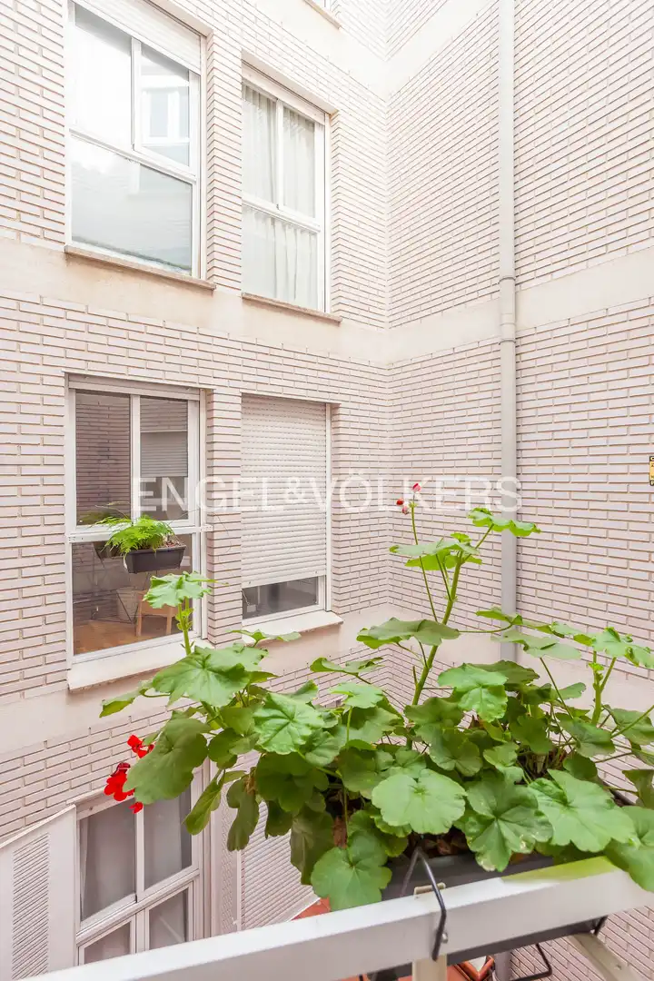 Außenansicht von Wohnung zur Miete in Madrid mit Klimaanlage, Heizung und Möbliert