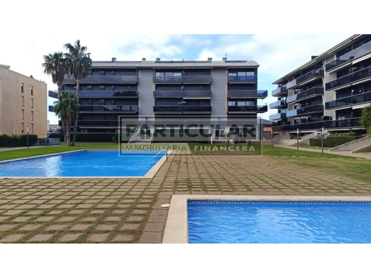 Dúplex con piscina en venta en Avenida Puig Sapera 2