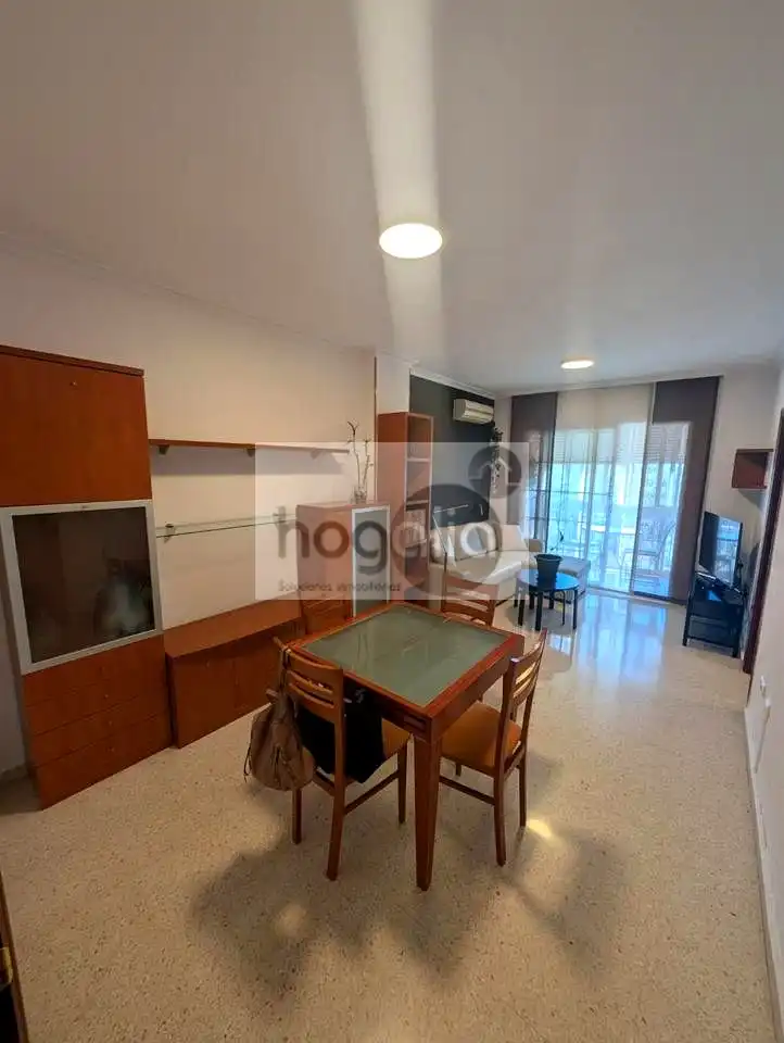 Living room of Flat for rent in Sevilla  with Air Conditioner, Terrace and Swimming Pool