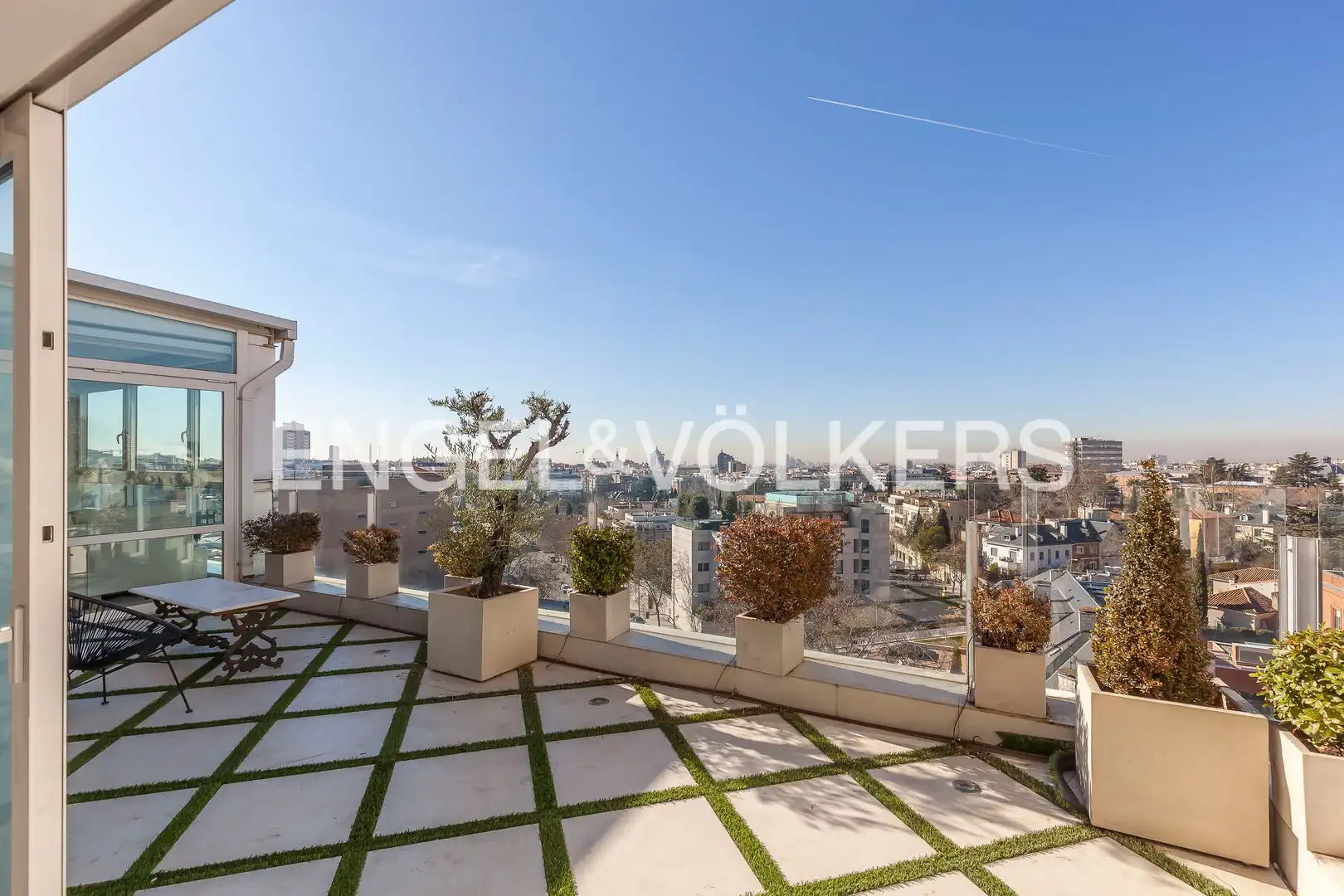 Terrassa de Àtic de lloguer en Madrid amb Aire condicionat, Calefacció i Terrassa
