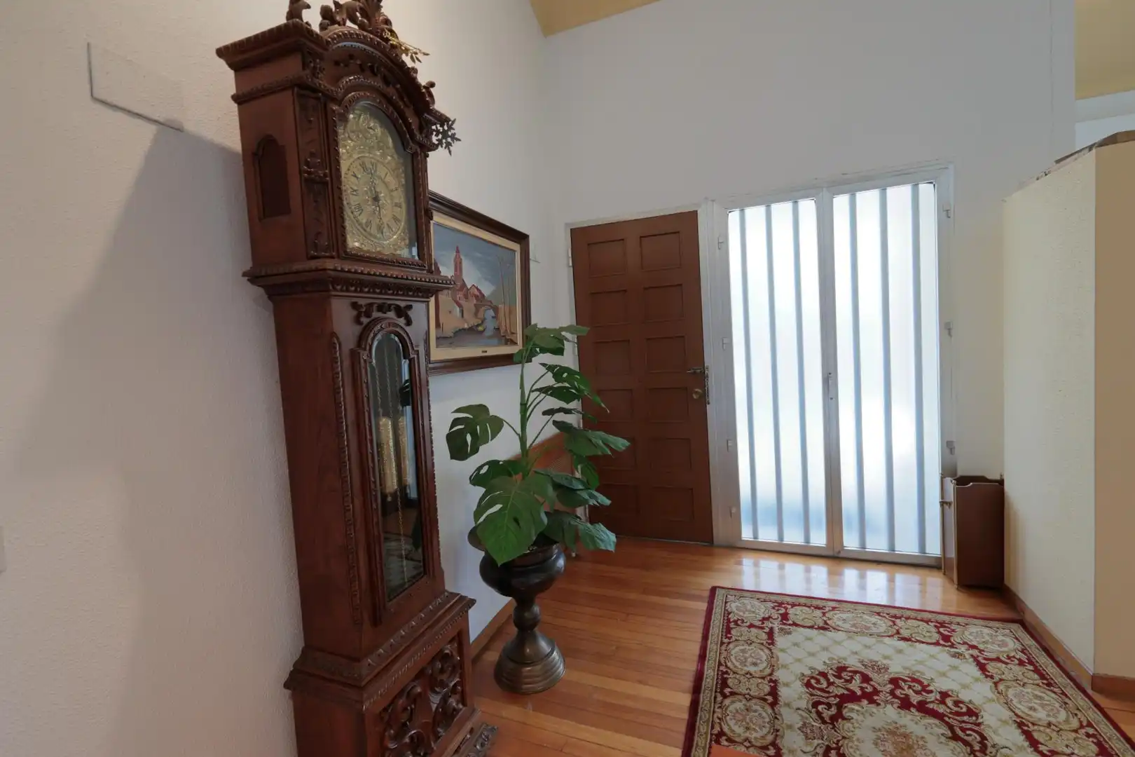 Casa adosada en venta en O Barco de Valdeorras   con Calefacción, Piscina y Balcón