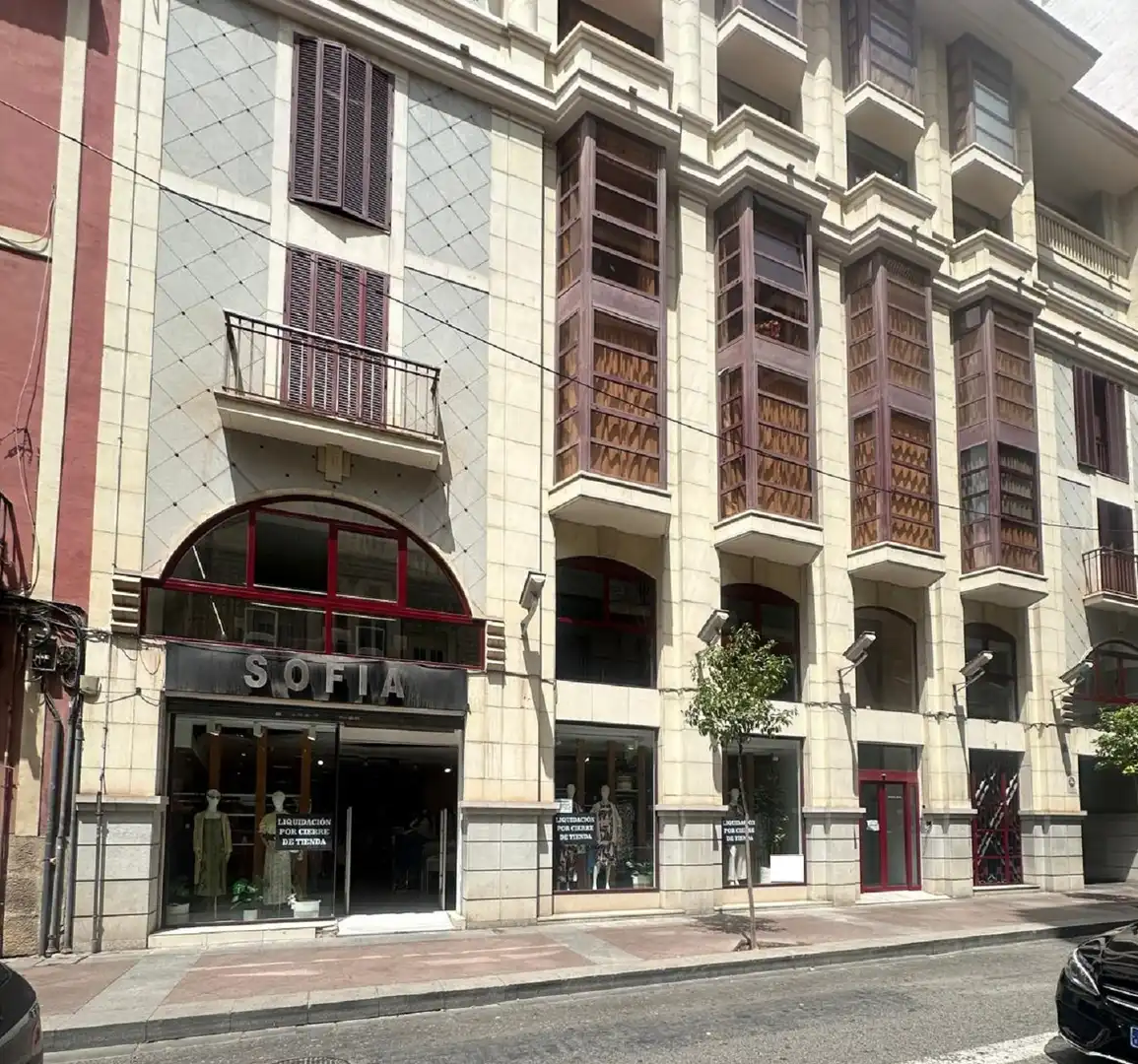 Gewerbefläche zum Verkauf in Carrer Pont dels Ortissos 9, imagen 3