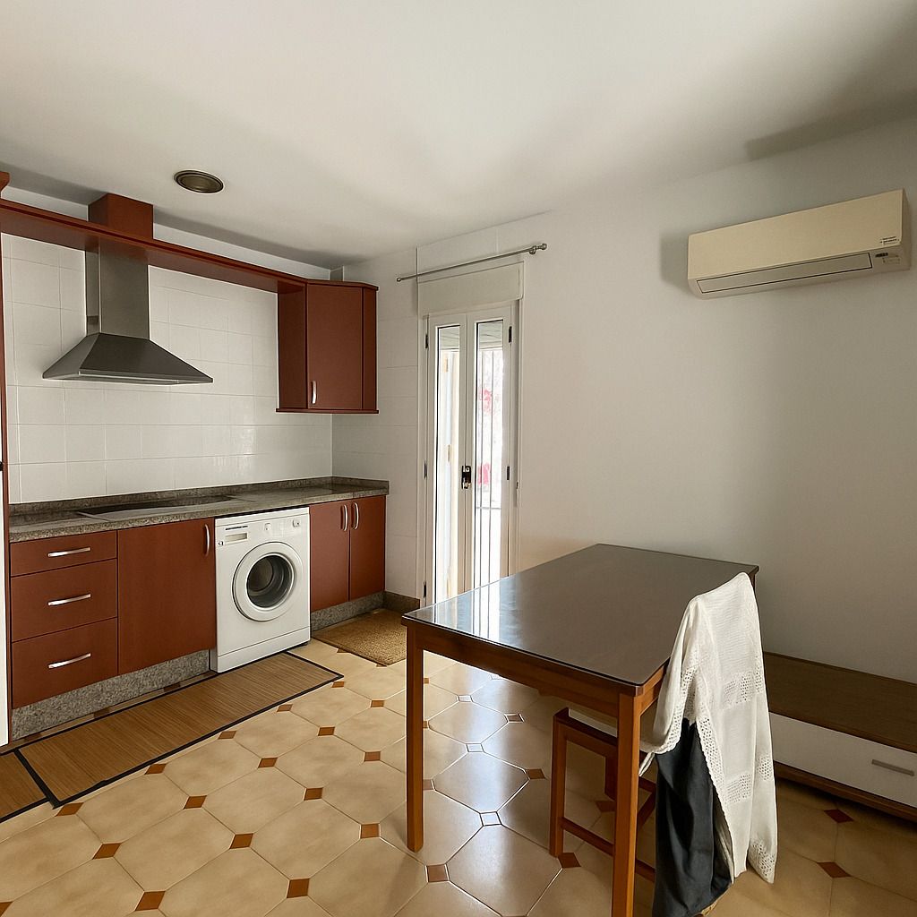 Cuina de Apartament en venda en Cáceres Capital amb Aire condicionat i Terrassa