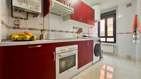Foto 3 de Apartamento en venta en Flores de Sil - La Placa, Ponferrada