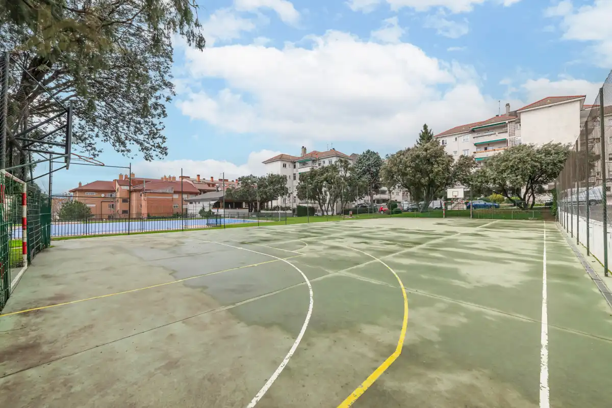 Vista exterior de Pis en venda en Collado Villalba amb Aire condicionat, Calefacció i Terrassa