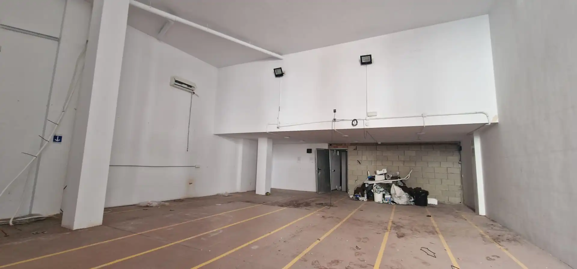 Commercial properties for sale in Maracena