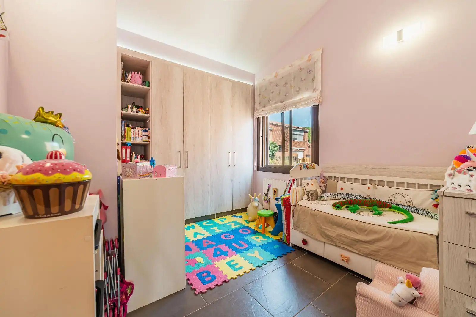 Casa amb jardí en venda a Esteve Albert i corp, imagen 15
