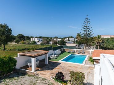 Casa rústica amb balcó en venda a Sant Agustí-Cala de Bou