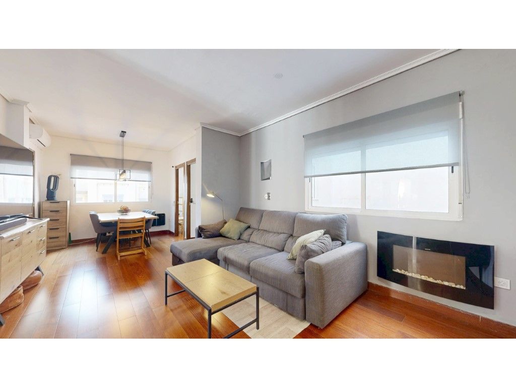Living room of Flat for sale in  Valencia Capital  with Furnished