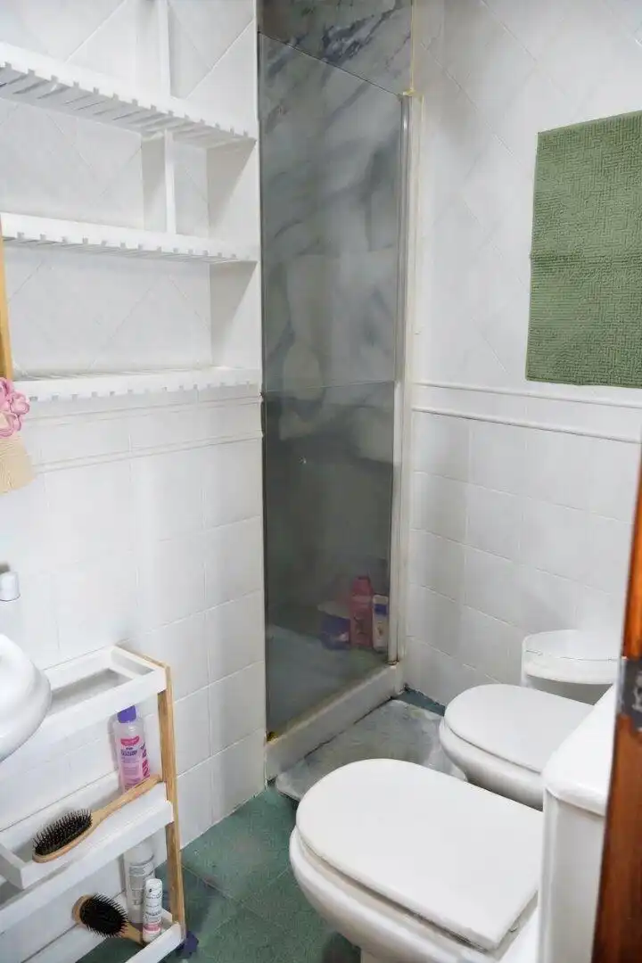 Bathroom of Houses for sale in Valverde de la Virgen, León