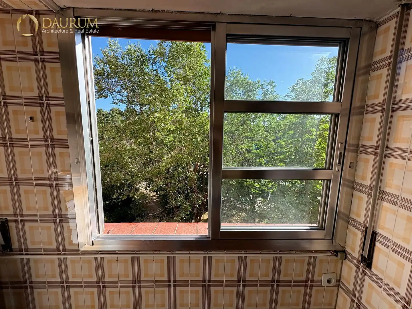 Balcony of Flat for sale in Madrid  with Air Conditioner, Heating and Terrace