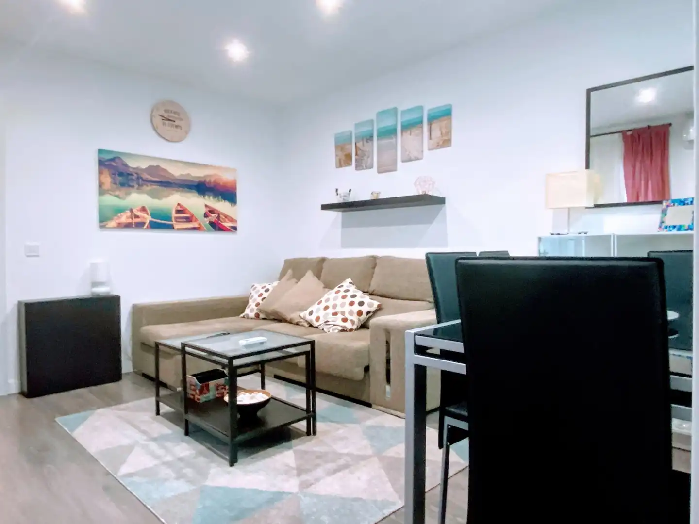Living room of Flat for rent in Madrid  with Air Conditioner, Furnished and Balcony