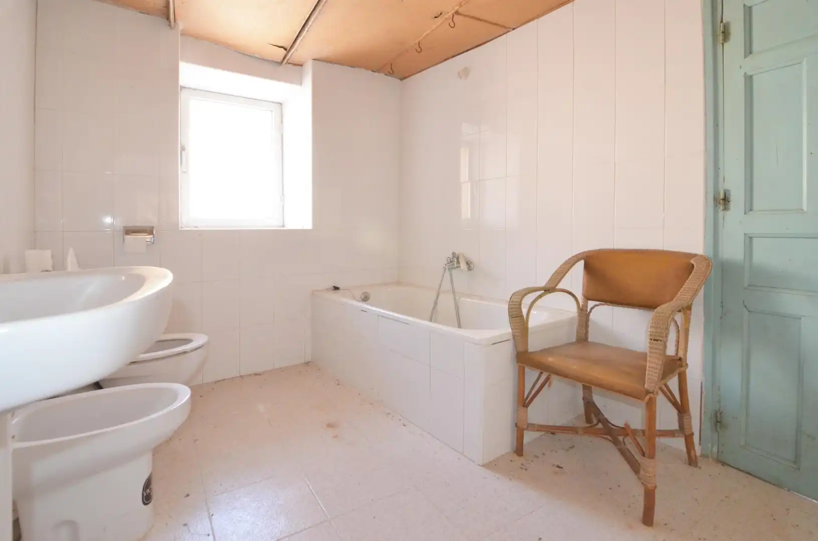 Badezimmer von Country house zum Verkauf in Calzada de Valdunciel