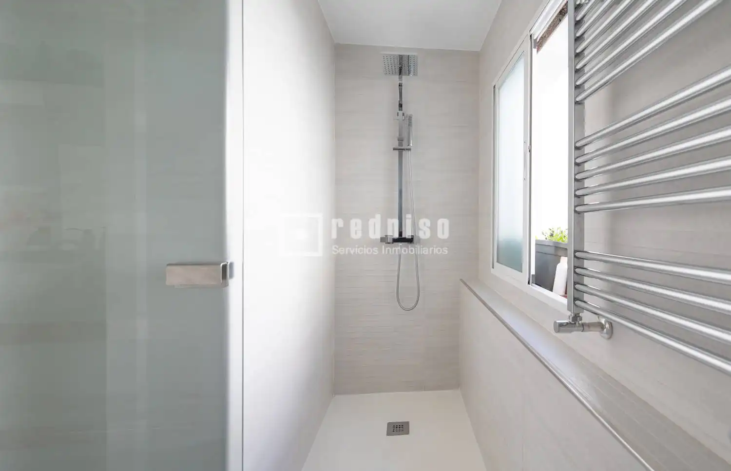 Baño de Piso en venta en Madrid con Aire acondicionado, Calefacción y Terraza