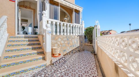 Espacios exteriores para disfrutar del sol, rincones llenos de luz y la tranquilidad de una ubicación privilegiada definen este en, imatge 3
