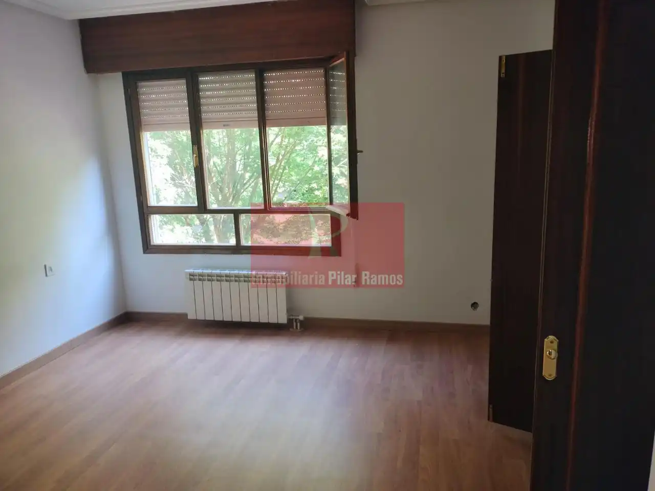 Habitación de Piso en venta en León Capital  con Calefacción, Parquet y Trastero