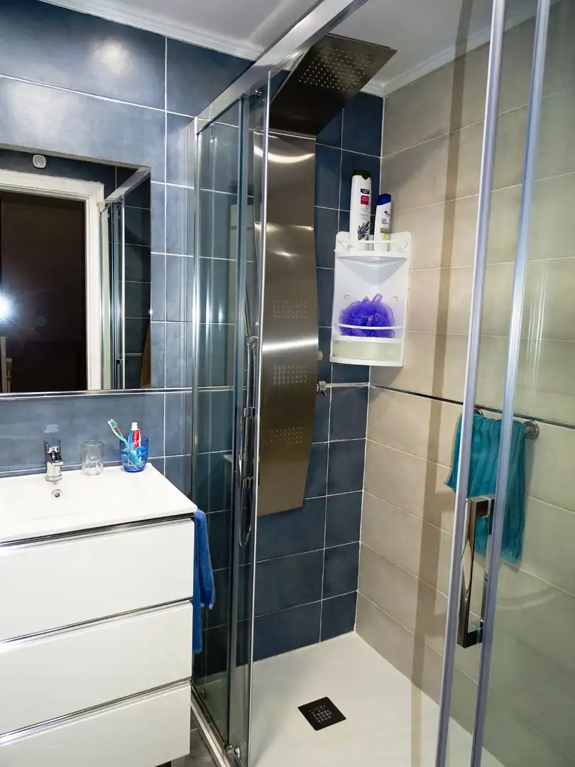 Baño de Casa adosada en venta en Rincón de la Victoria con Aire acondicionado, Calefacción y Jardín privado